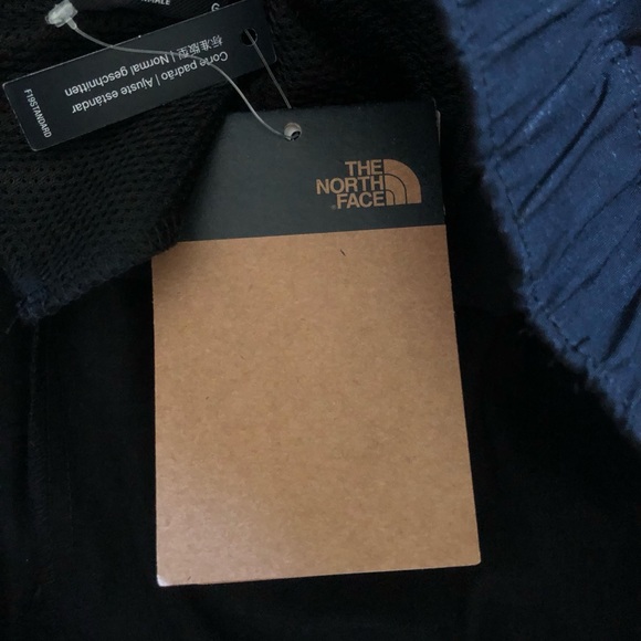 NWT The North Face Black Shorts - Picture 8 of 10